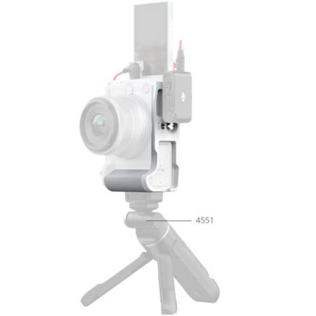 SmallRig 5430 - płytka L-kształtna do Canon EOS R50 V, przykład użycia